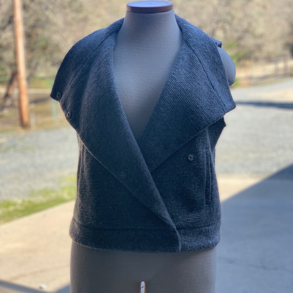 Wool vest from BB Dakota - Picture 4 of 7